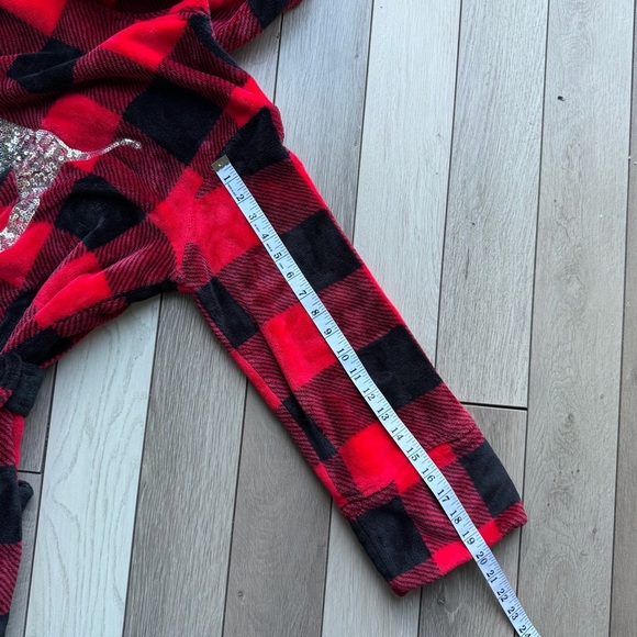 Pink VS Red and Black Plaid Hooded Robe - Picture 3 of 7